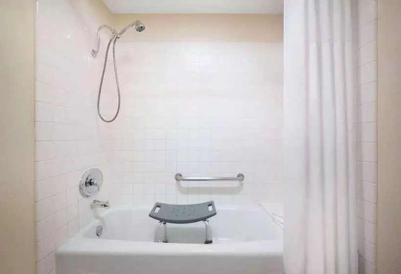 בית מלון כפרי Days Inn By Wyndham Lake Havasu