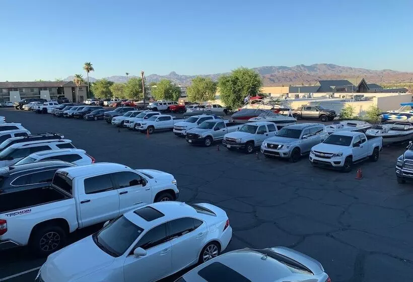 בית מלון כפרי Days Inn By Wyndham Lake Havasu