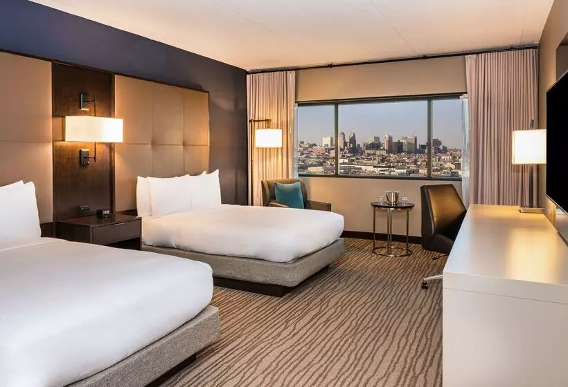 Doubletree By Hilton Hotel Newark Airport