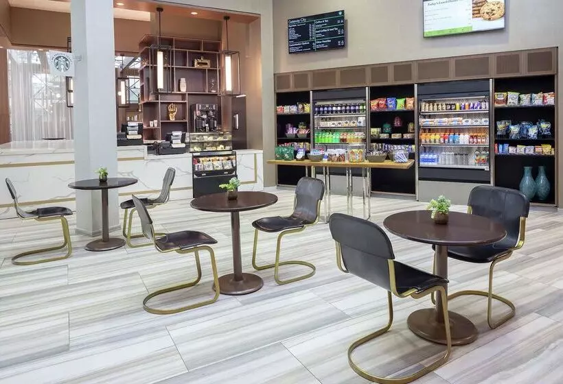 Doubletree By Hilton Hotel Newark Airport