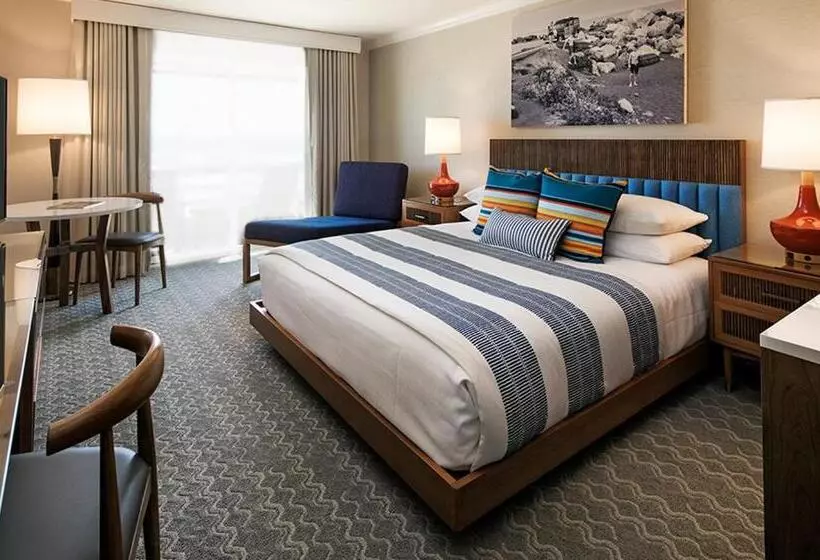 Sandcastle Hotel On The Beach