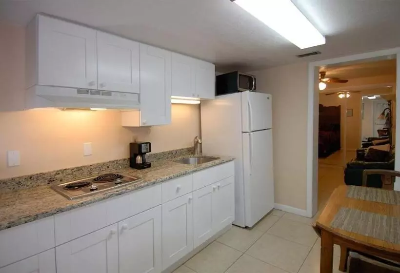 هتل Seahorse Cottages   Adults Only