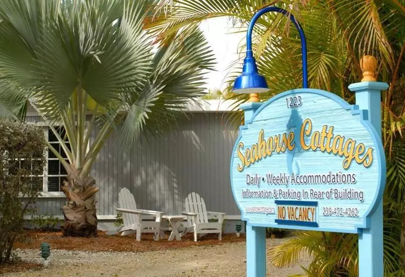 هتل Seahorse Cottages   Adults Only