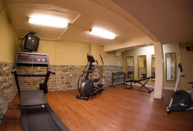 Отель Senate Luxury Suites