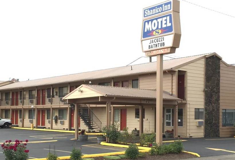 فندق Shanico Inn