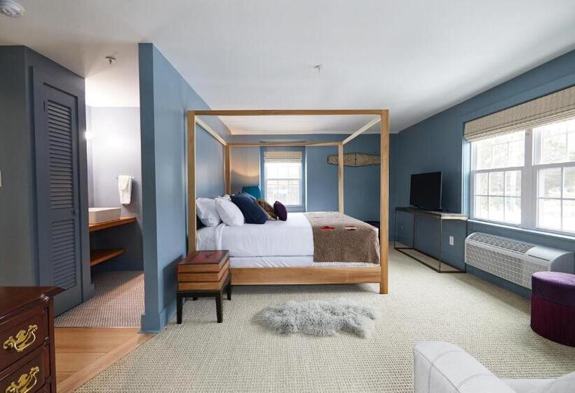 فندق Shelter Harbor Inn