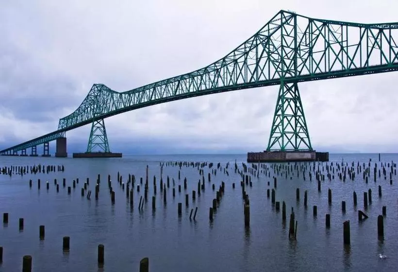 Otel Shilo Inn Suites Warrenton