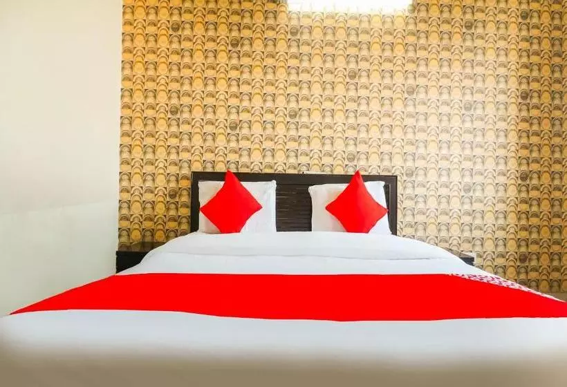 ホテル Oyo 67859 Platinum