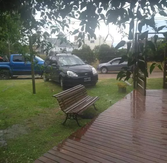 Retkeilymaja Hosteria Sirena