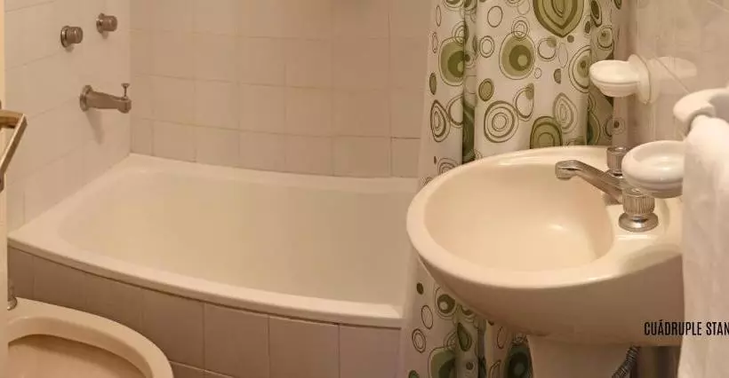 Retkeilymaja Hosteria Sirena