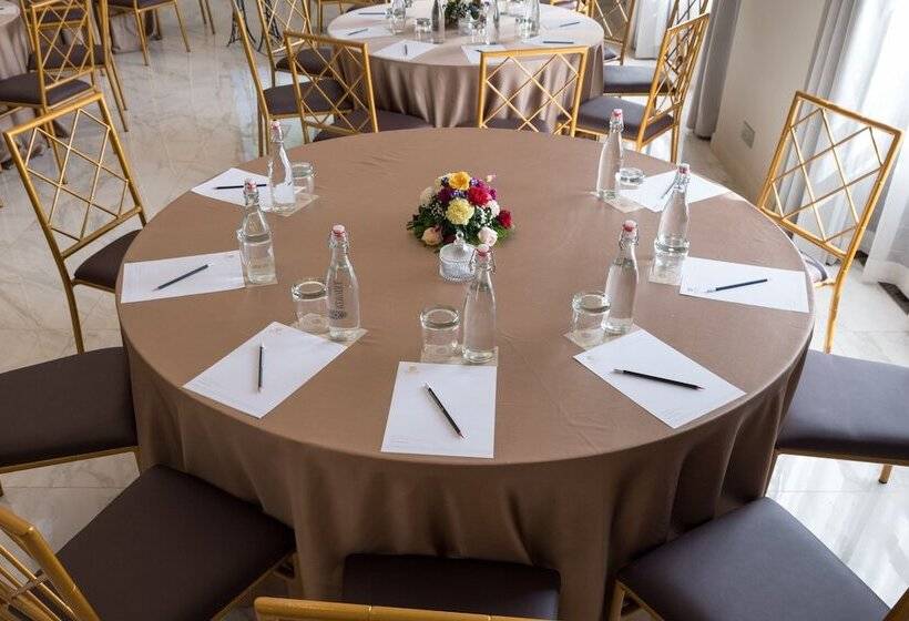 مبيت وإفطار The Royal Family Suites By Memoire Palace Resort & Spa