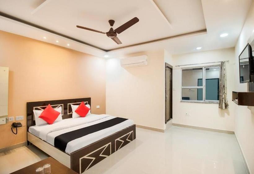 호텔 Capital O 67322 Aastha Krishna Niketan