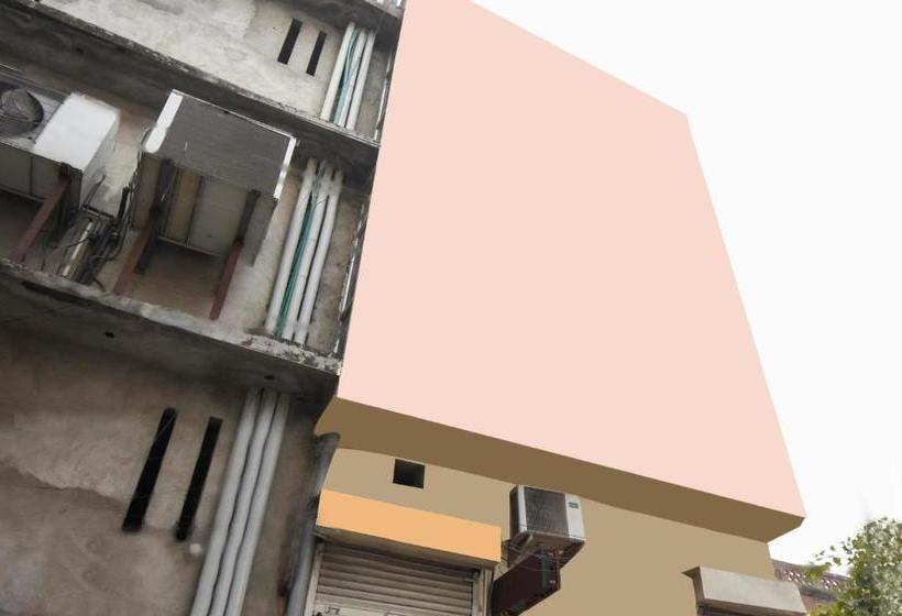 酒店 Capital O 68063  Ravi Residency