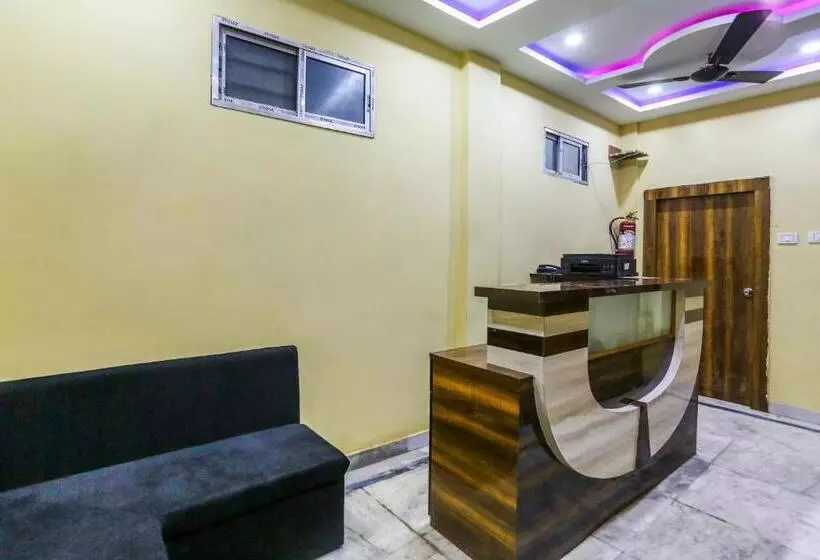 ホテル O Red Velvet Classic Near Netaji Subhash Chandra Bose International Airport