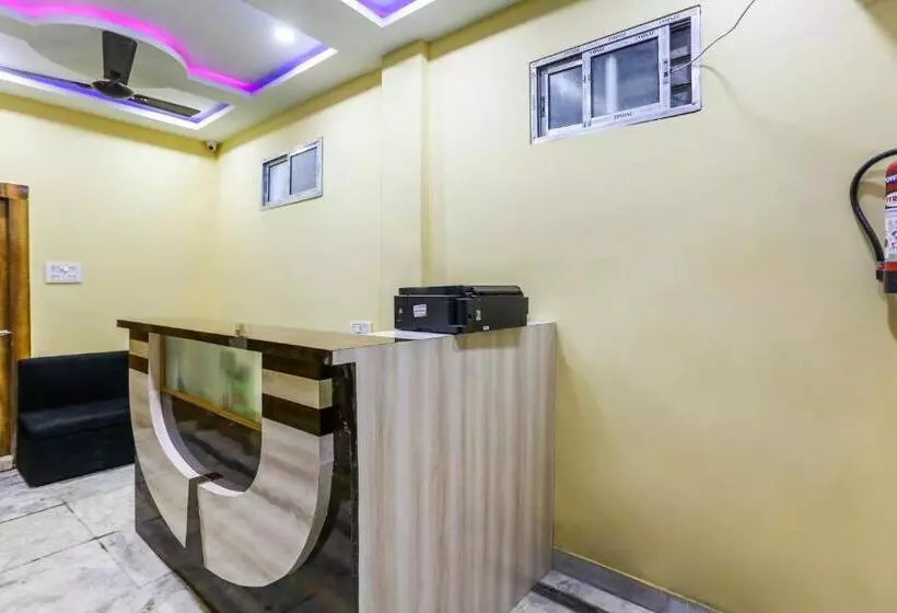 ホテル O Red Velvet Classic Near Netaji Subhash Chandra Bose International Airport