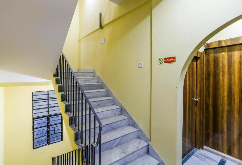 ホテル O Red Velvet Classic Near Netaji Subhash Chandra Bose International Airport