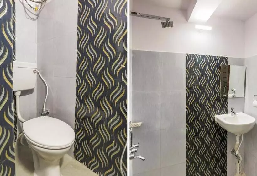 ホテル O Red Velvet Classic Near Netaji Subhash Chandra Bose International Airport