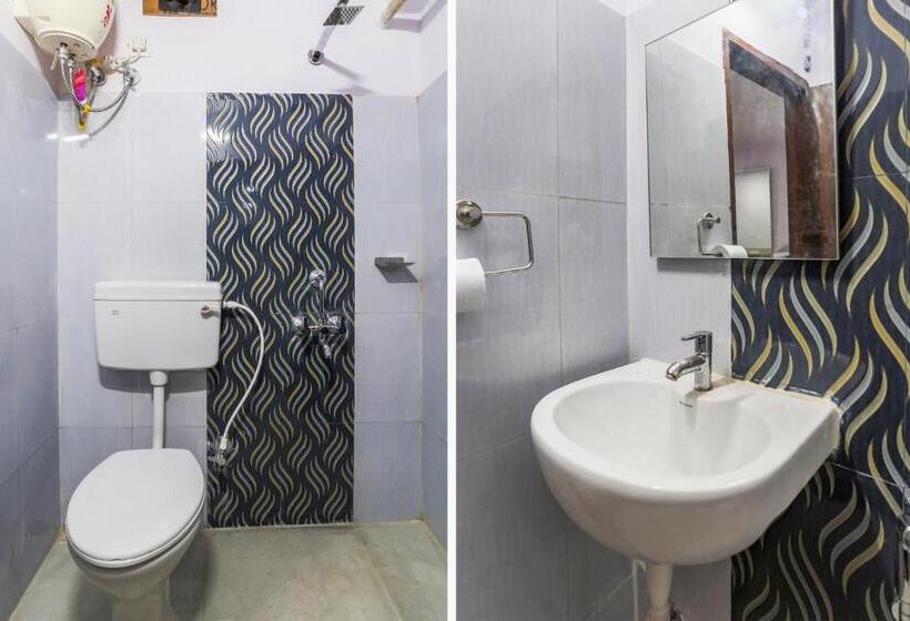 ホテル O Red Velvet Classic Near Netaji Subhash Chandra Bose International Airport