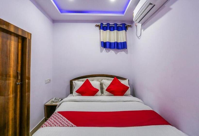 ホテル O Red Velvet Classic Near Netaji Subhash Chandra Bose International Airport