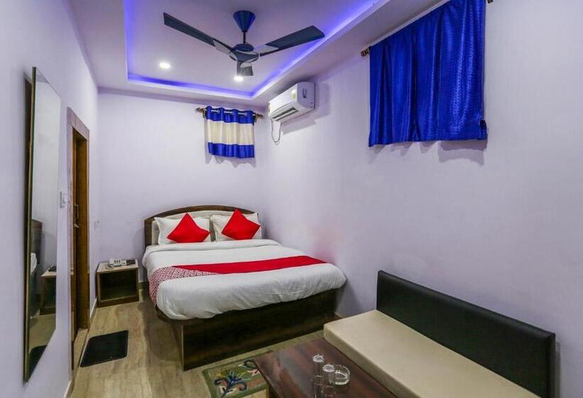 ホテル O Red Velvet Classic Near Netaji Subhash Chandra Bose International Airport