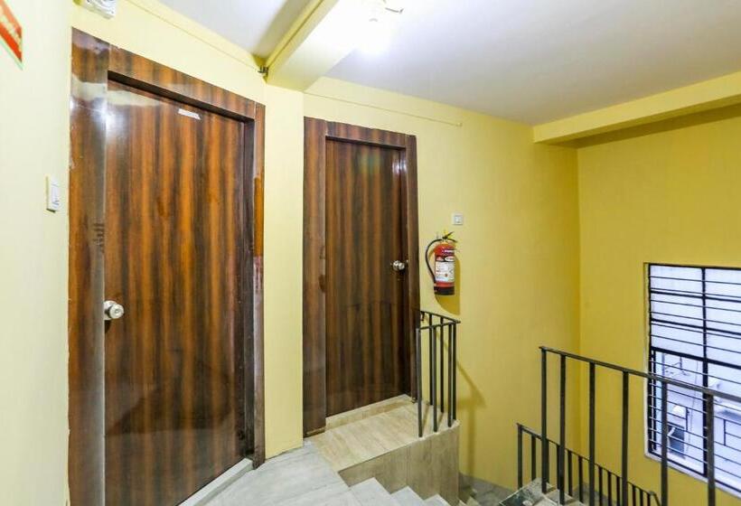 ホテル O Red Velvet Classic Near Netaji Subhash Chandra Bose International Airport