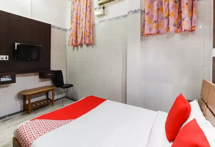 ホテル Oyo 65719 Sree Ganesh Mahal