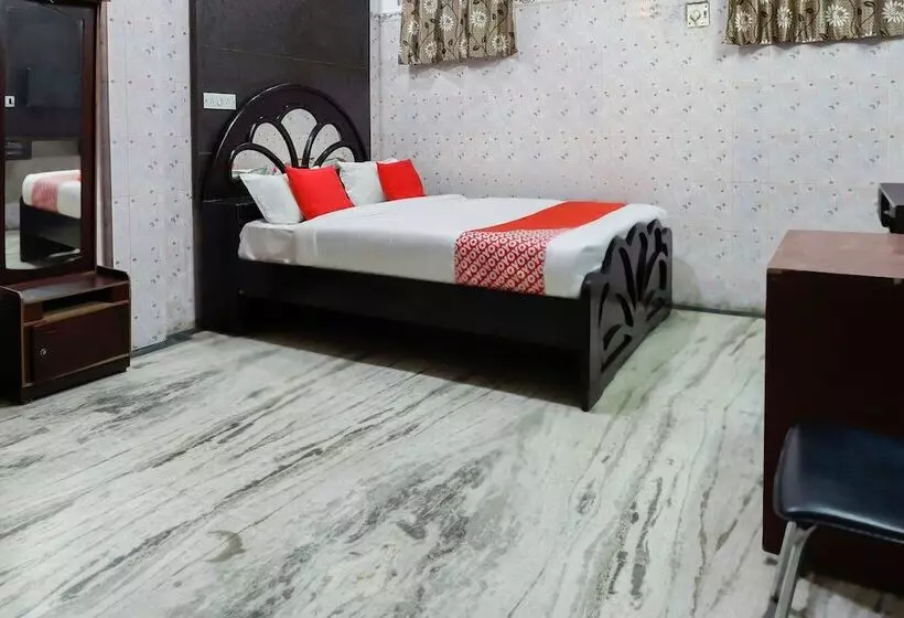 ホテル Oyo 65719 Sree Ganesh Mahal