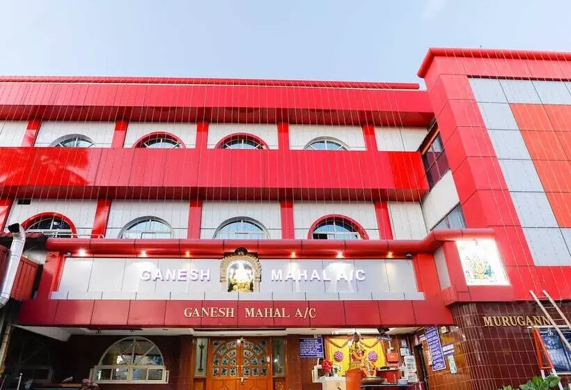 ホテル Oyo 65719 Sree Ganesh Mahal