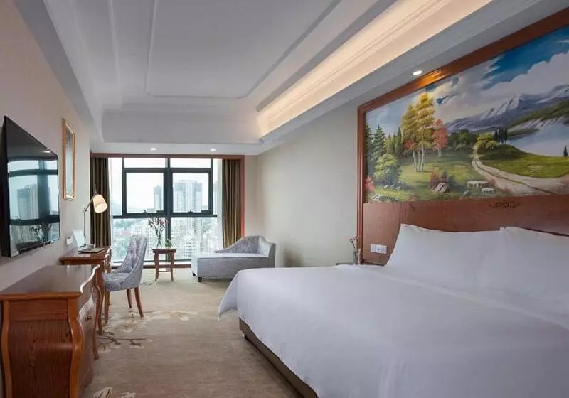 Hotelli Vienna International