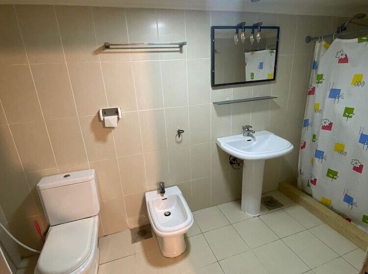 پانسیون Garden Master Bedrooms Residence