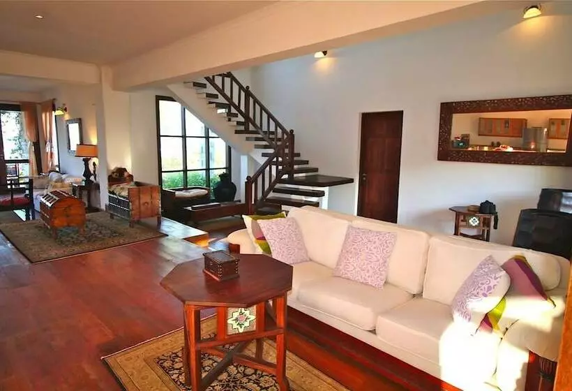 Villa Paradise On The Ocean