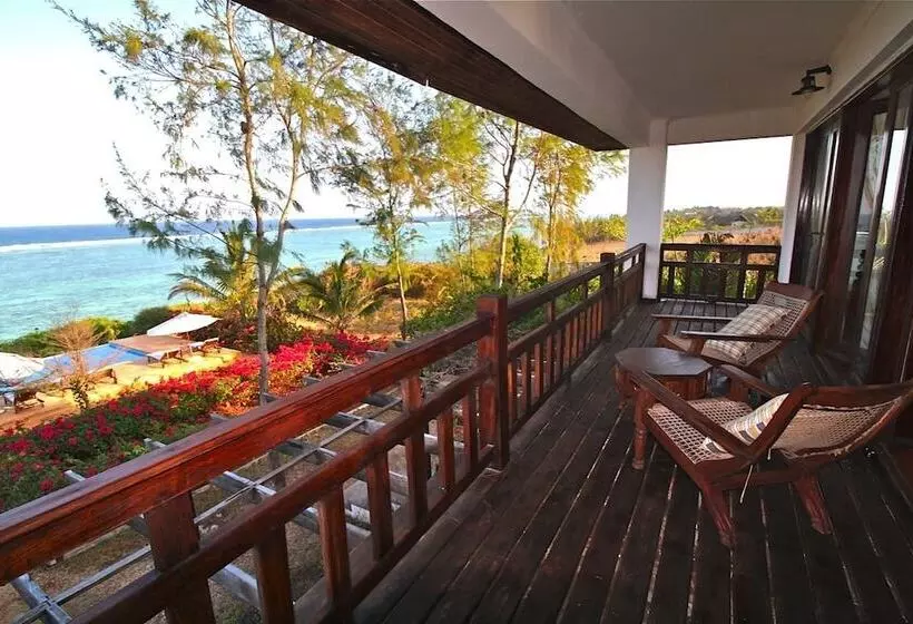 Villa Paradise On The Ocean