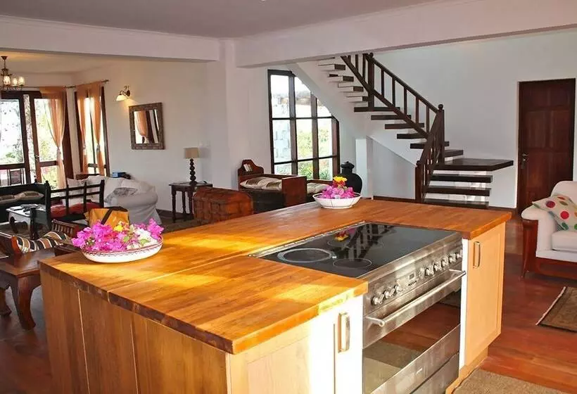 Villa Paradise On The Ocean