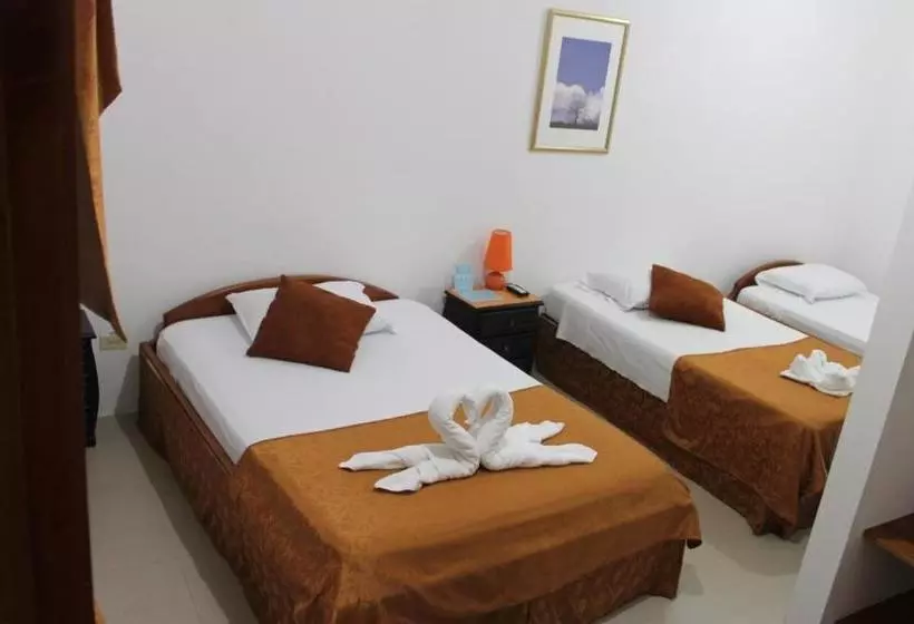 Hotelli New Galapagos Hostelling