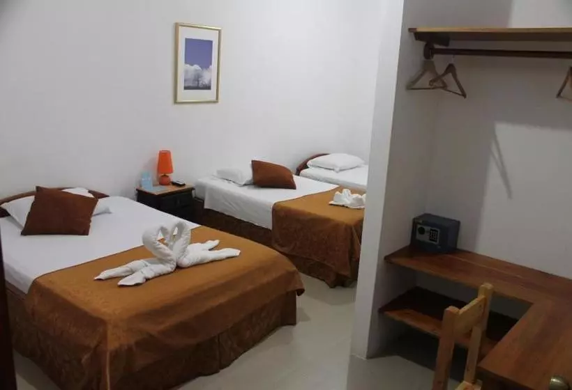 Hotelli New Galapagos Hostelling