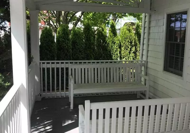 Aamiaismajoitus (B&B) Harpoon House