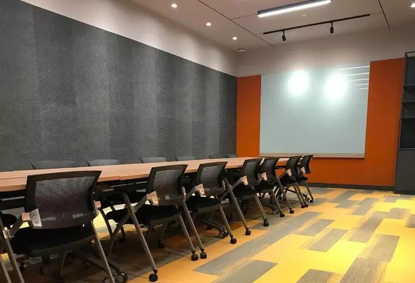 Fox Lite Hotel Dpulze Cyberjaya By Ascott