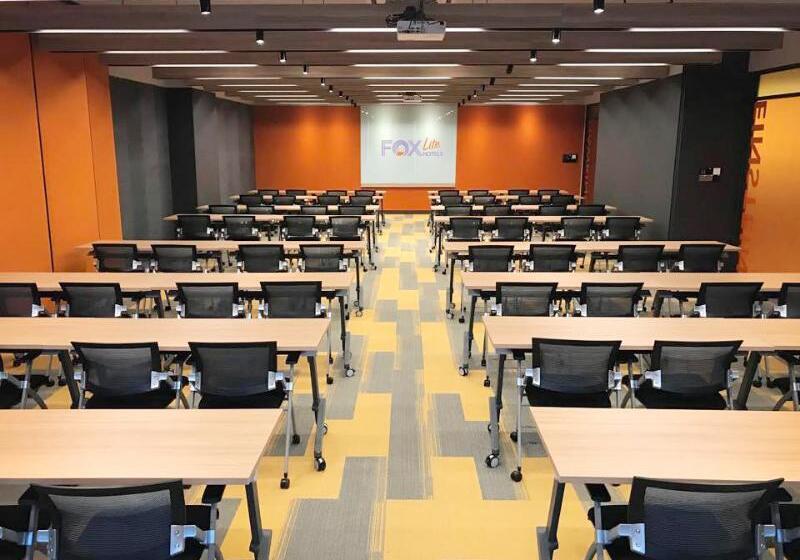 Fox Lite Hotel Dpulze  Cyberjaya  By Ascott