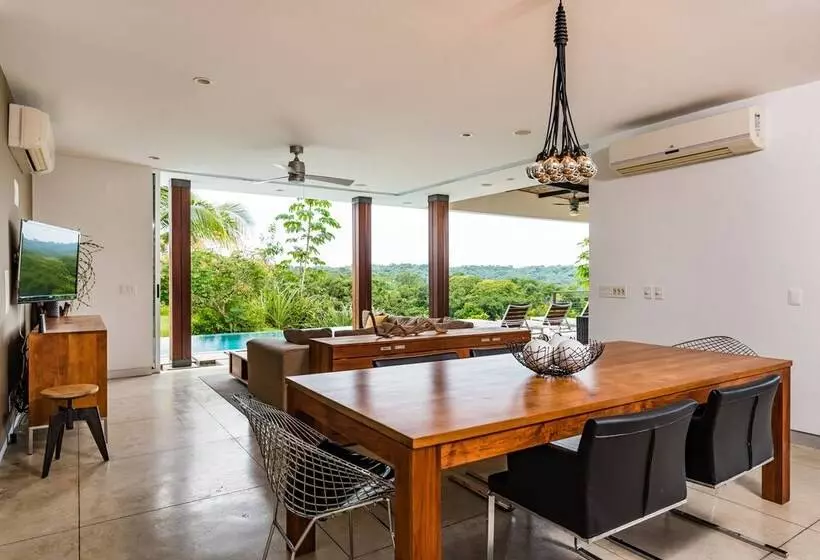 Luna Magnifica   Luna 18