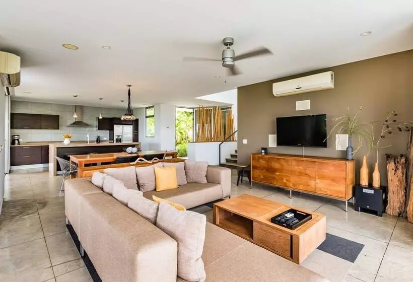 Luna Magnifica   Luna 18