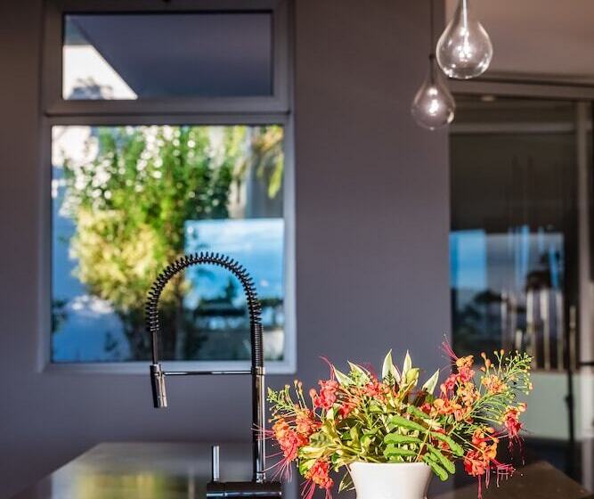 Luna Magnifica   Luna 18