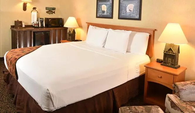 Boarders Inn & Suites By Cobblestone Hotels In Waukon