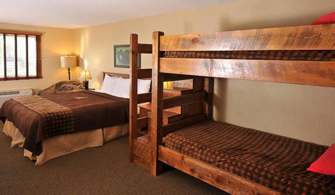 Boarders Inn & Suites By Cobblestone Hotels In Waukon