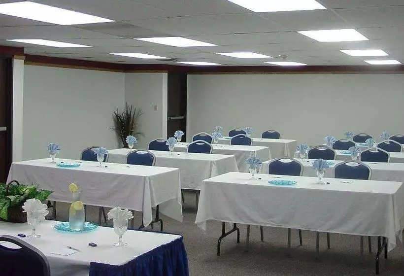 호텔 Baymont By Wyndham Proctor