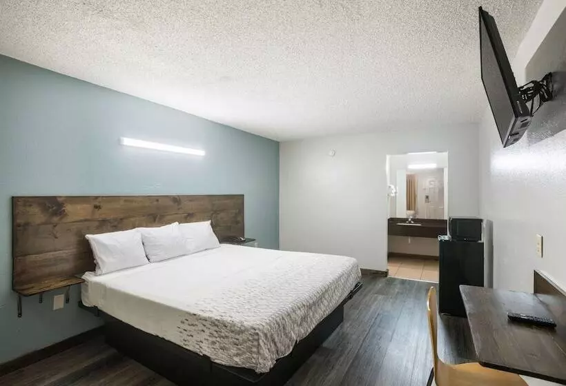 Отель Americas Best Value Inn Stockbridge