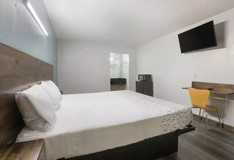 Отель Americas Best Value Inn Stockbridge