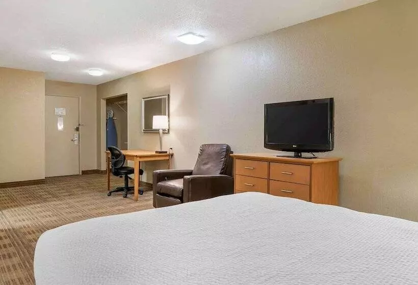 Отель Extended Stay America Select Suites   Detroit   Warren