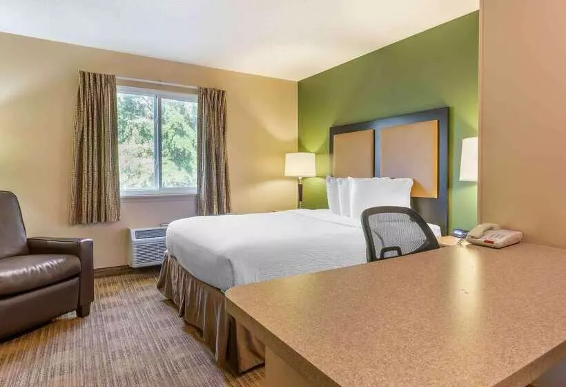Отель Extended Stay America Select Suites St Louis Westport Craig Road