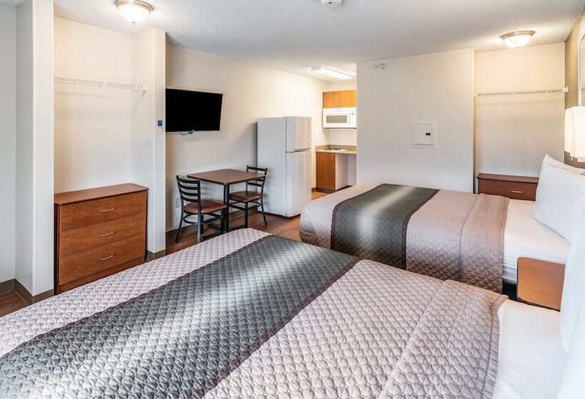 בית מלון כפרי Hometowne Studios By Red Roof Louisville