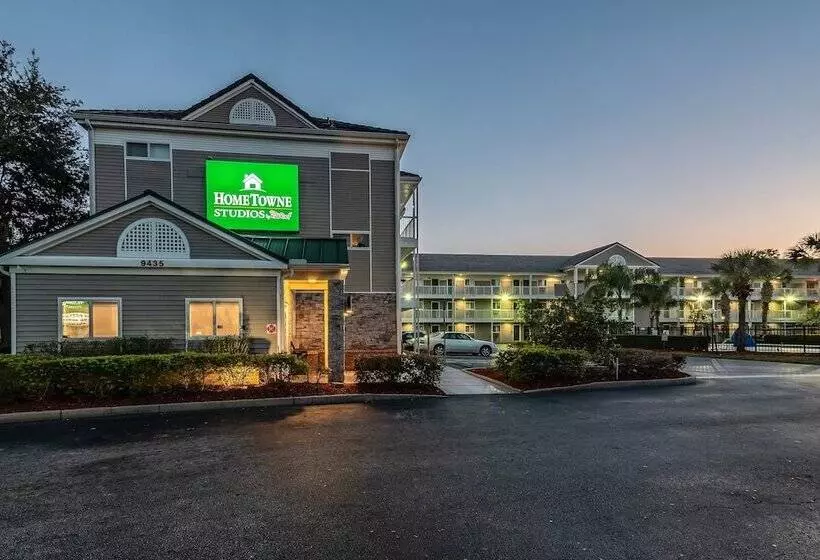 هتل Hometowne Studios By Red Roof Orlando South